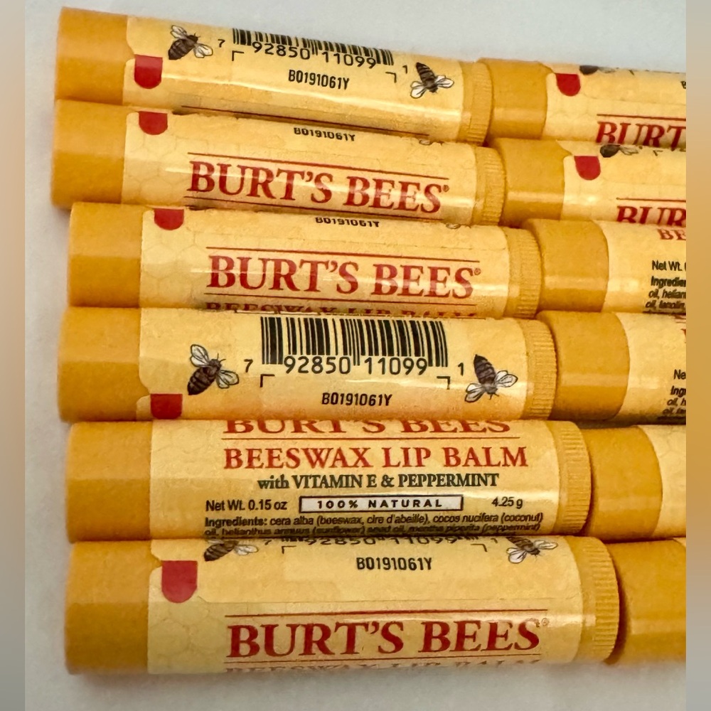 12 Burt's Bees Beeswax Lip Balm Vitamin E Peppermint lot natural chapstick - Picture 2 of 7